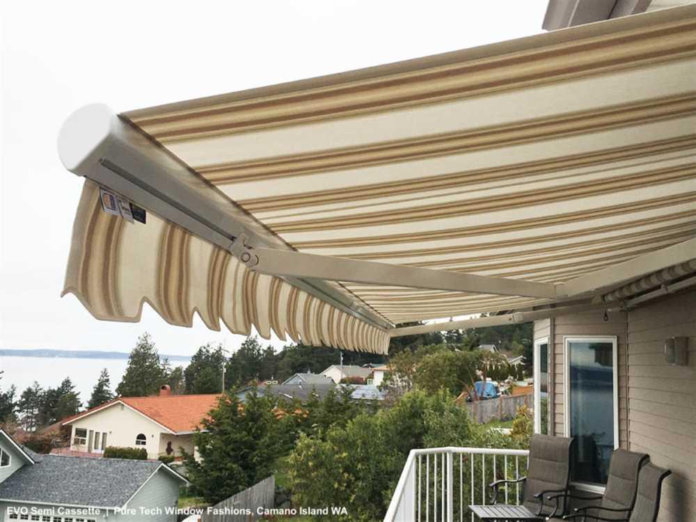 Camano-Island-Automated-Retractable-Awning-Installation.jpg